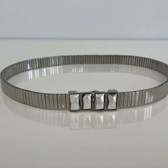 EXPANDABLE SILVER BELT ONE SIZE FITS ALL main image 4